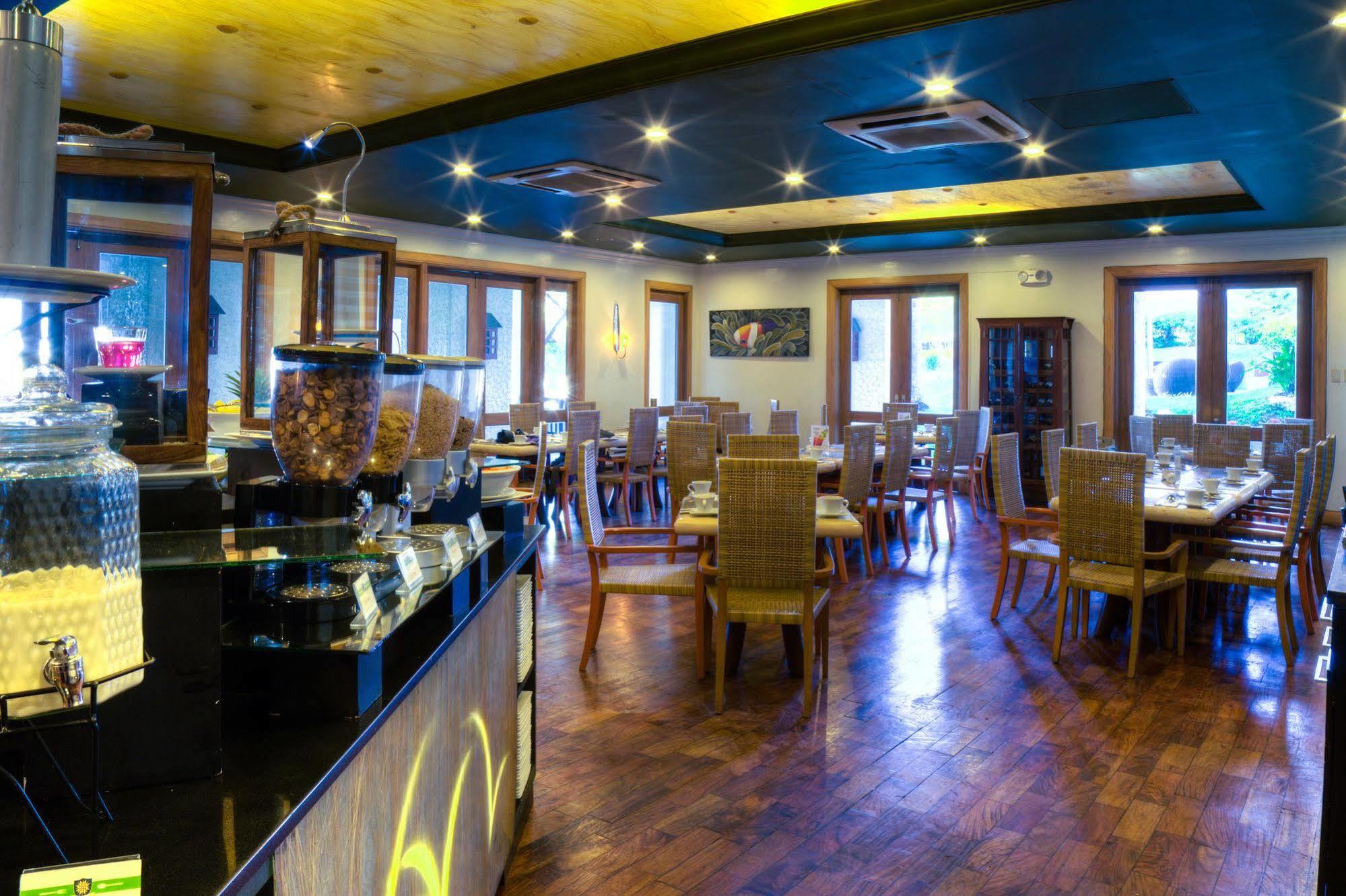 Club Punta Fuego 5* Nasugbu